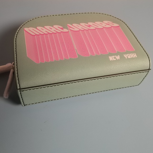 Marc Jacobs Crossbody Handbag - Picture 5 of 8